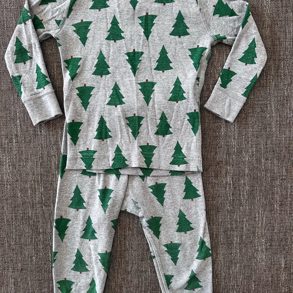 Hanna Andersson BUNDLE Christmas Pajamas with Green Tree Penguins Lights 2T